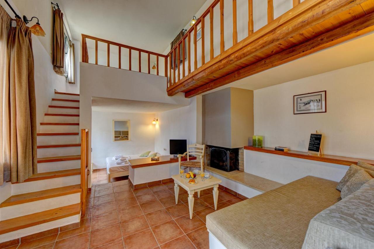 Mourtzanakis Residence - Traditional Eco Hotel In Akhládha 외부 사진