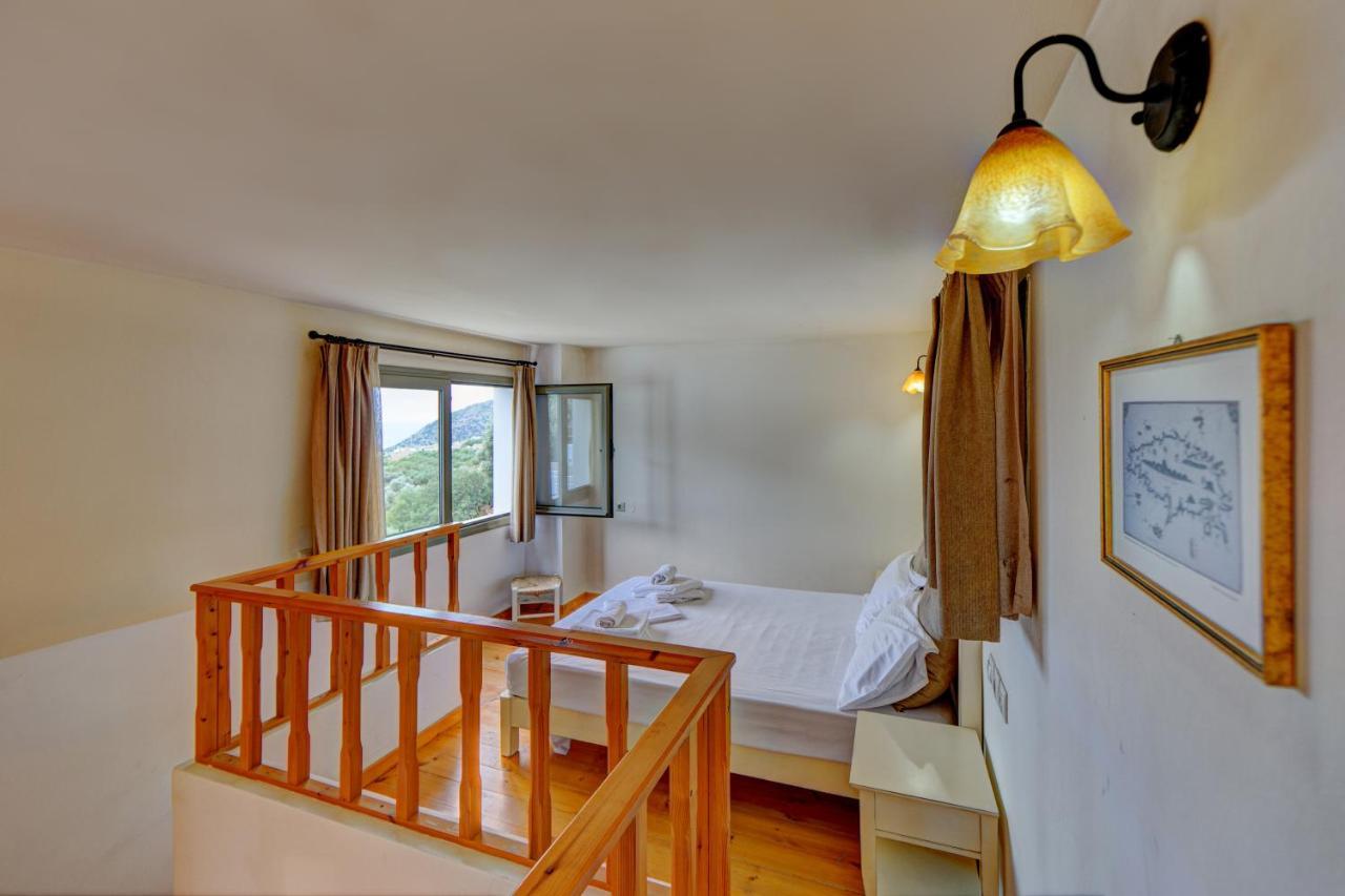 Mourtzanakis Residence - Traditional Eco Hotel In Akhládha 외부 사진